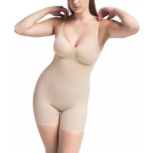 SKIMS Seamless Sculpt Mid Thigh Bodysuit Sand Medium